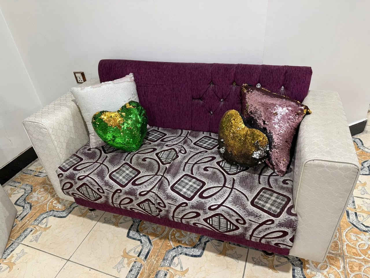 للبيع
تواصل *********** 
حي الجهاد
