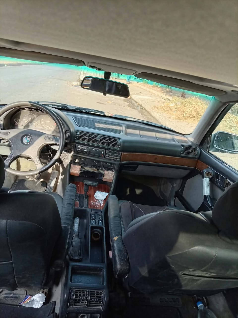 سلام وعليكم بيم 735لبيع سياره تبريد عل سويج  حيل حلو رقم مصطره سنويه 31مكن سياره موصل ايسر
‏‪***********‬‏
سعر 45

