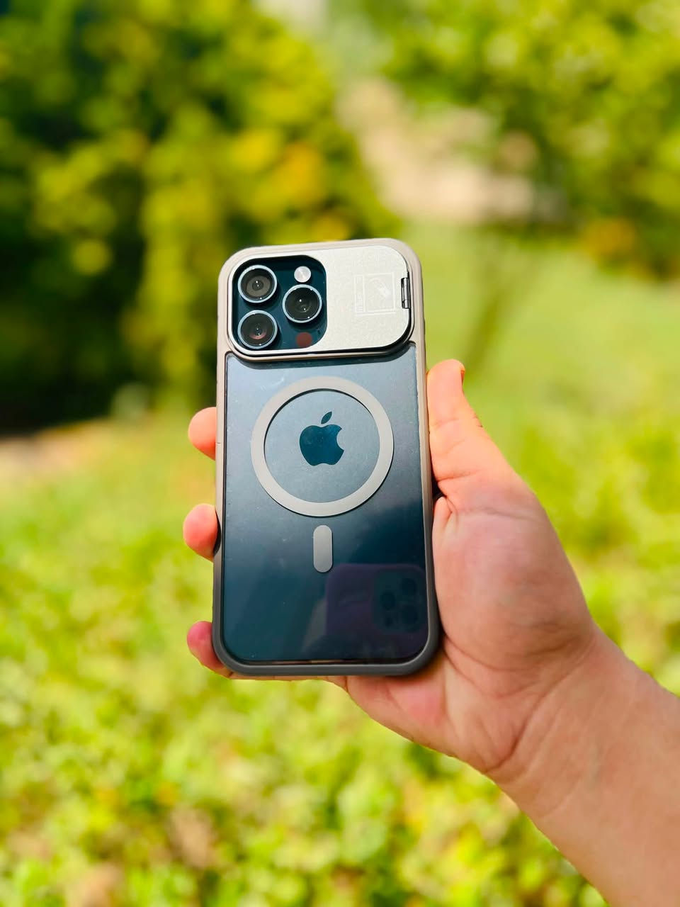 عرض اليوم نار للبيع 🔥📱
آيفون 15 برو ماكس (iPhone 15 Pro Max) - لون حبري المميز 💙
 السعة: 256 جيجابايت 📦
 البطارية: 83% (أصلية بلاد) 🔋
 الخطوط: دبل خط (ماستر ZA/A/AA- الشرق الأوسط) 📶
 الحالة: جهاز وكاله ونظيف يخبل، شرط الوتربروف ممفتوح ، نظافة هيه تحجي✨
 الكفاله: كفالة عامة وين ما تريد افحص واطمن 🤝
💰 السعر: (1150قفل )
📍 المكان: (بابل جبله سيطره العگير)
📞 للتواصل والاستفسار: (***********
