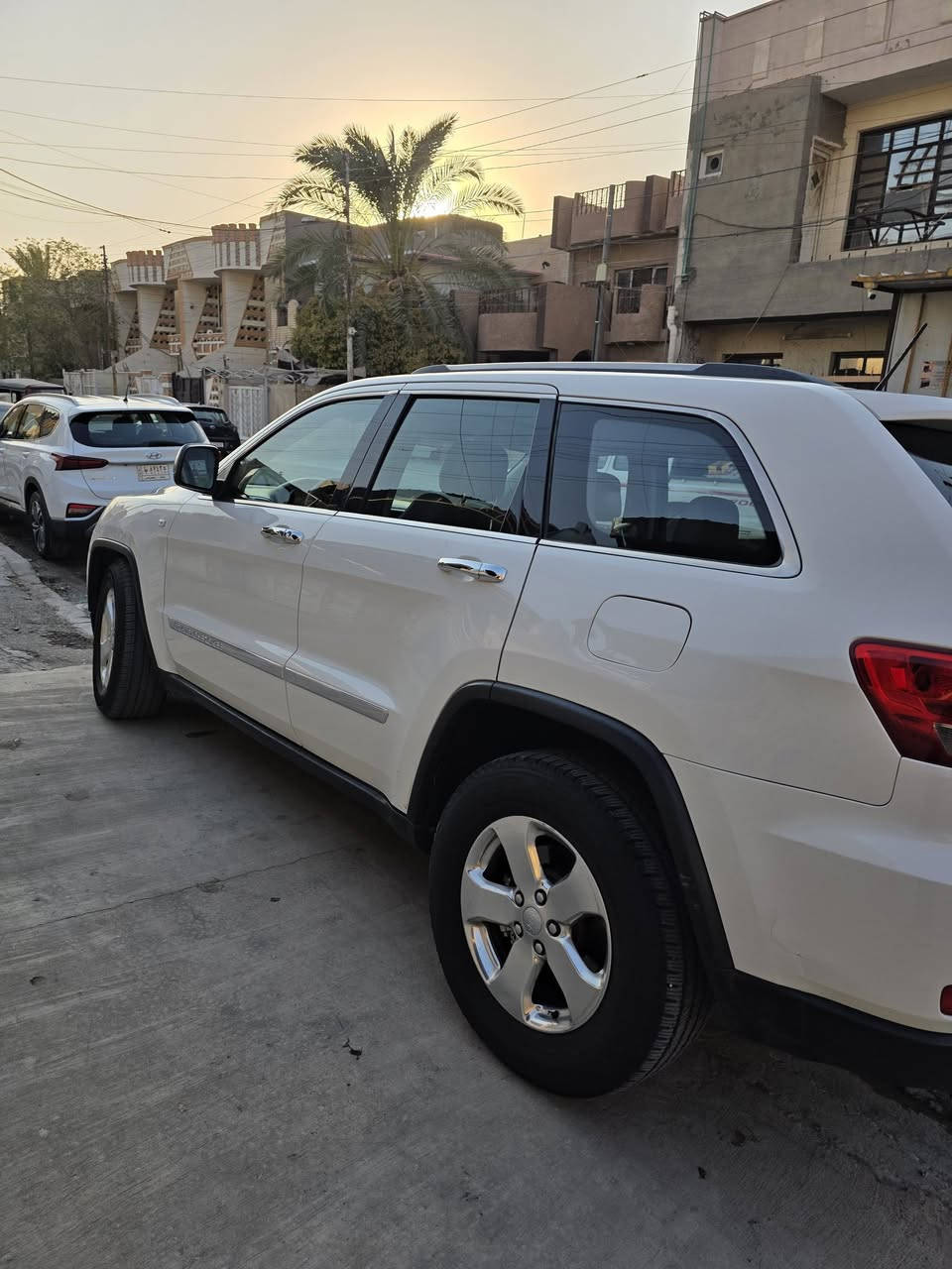 جيب لاريدو خليجي موديل ١٢ 
رقم بغداد بااسمي 
٣ قطع صبغ فقط رش بدون داخل 
السعر ١٤٣ 
***********
