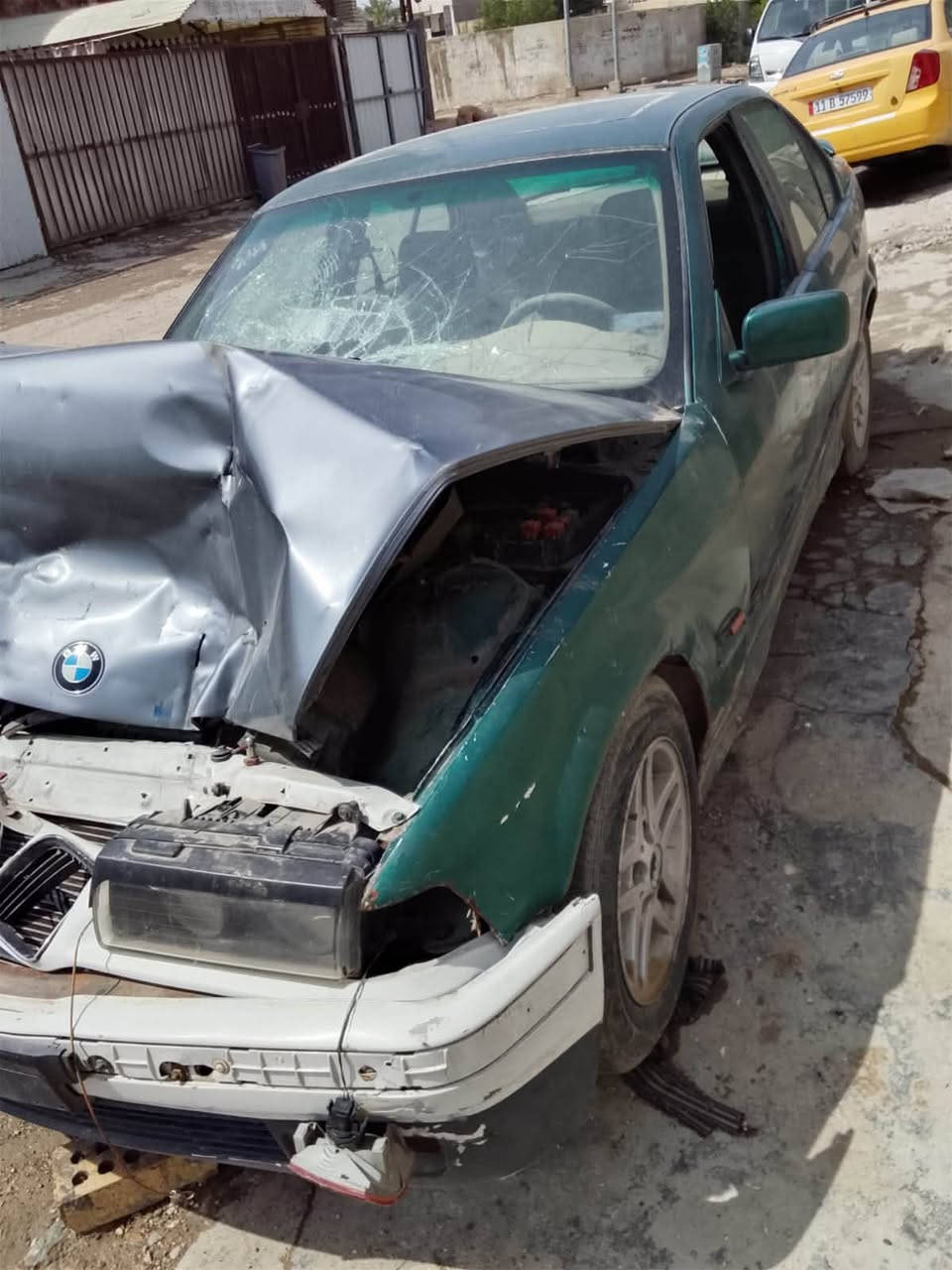 مكلف بلنشر
السلام عليكم ورحمه الله 
 BMW  E36 M SPORT
سياره سويت بيهه حادث وضلت على حالهه كير ومكينه مكفولات 
الون ابلادي زيتوني التحويل ثاني يوم وعندي دعاميه وكم شغله أطيهن 
السعر ١٨ ورقه 
***********
***********
