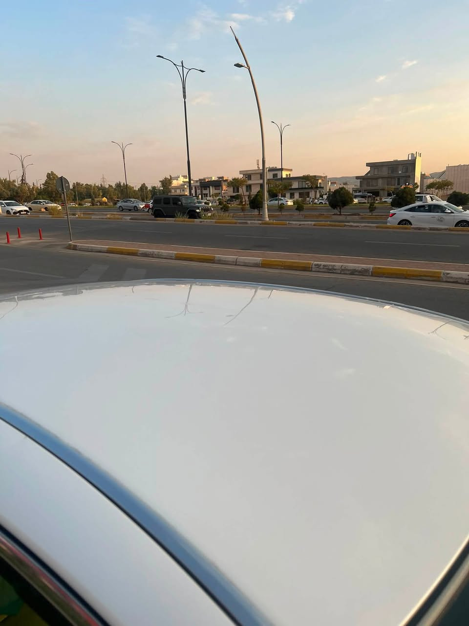 شاهینە ٢٠٠٥
نموونەی جوانی ١٤٣ هەزاری هەقیقی ڕۆشتوە
سەیارەکە کۆدی بۆ کراوە
کامل مەسرەف کراوە 
ڕۆنی بۆ گۆراوە ٤ تایەی تازە 
بەس سایەقئکی ئەوئ ماشاللە سەیارەکە زۆر پاکە 
٤٧ گەلا مەعاملەیکی زۆر کەم 
دوای پئشی کەپسە 
***********
