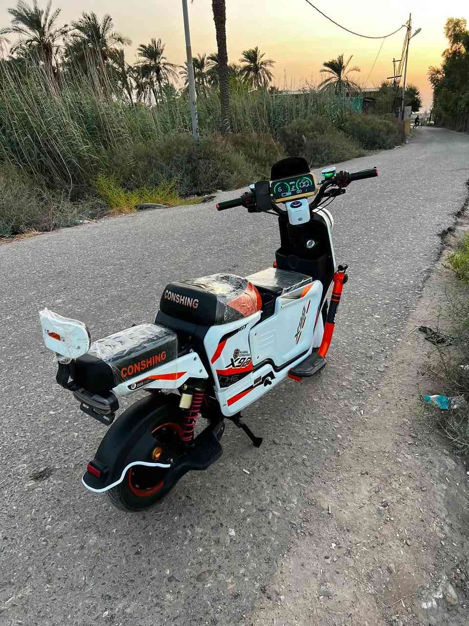 دراجهR900 للبيع.  موديل 2025مابيها شي الدراجه.   مكفوله من بطاريات. وكلشي. سعرها420  وبيها مجال. رقم الهاتف***********
