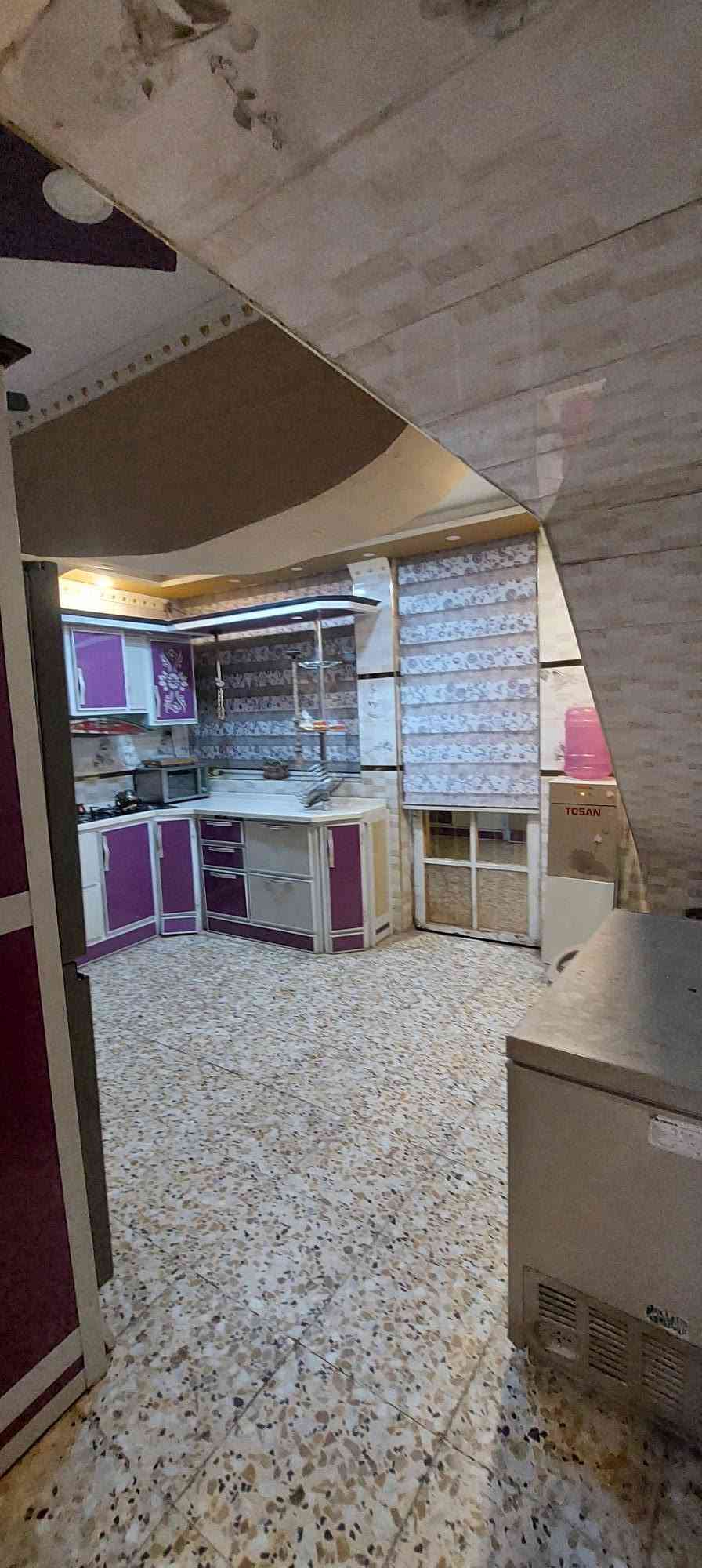 دار للبيع طابو صرف
مساحه 160متر
يحتوي على شقه
مع محلات 
يحتوي على 
اربع غرف نوم
استقبال
هول
مطبخ
حمامات 2
صحيات خارجيه 1
بناء حديث ديكورات جبسن بورد
اشراف مهندسين 
كهربائيات بوري دفن 
وايرات حراري الفنار
ماء دفن خلاطات تسكا دفن 
كامرات 
سبالت دفن يعني للسطح ومأسس
بناء 2020 درجه اولى 
قرب مدرسة النصر 
قرب الجنسيه ومدرسة البهاء المتوسطه 
تبليط كافة الخدمات 
مع الاثاث او بدون اثاث 
(((دار نبيل ابو الانشائيه))) 

***********
واتساب 
***********
