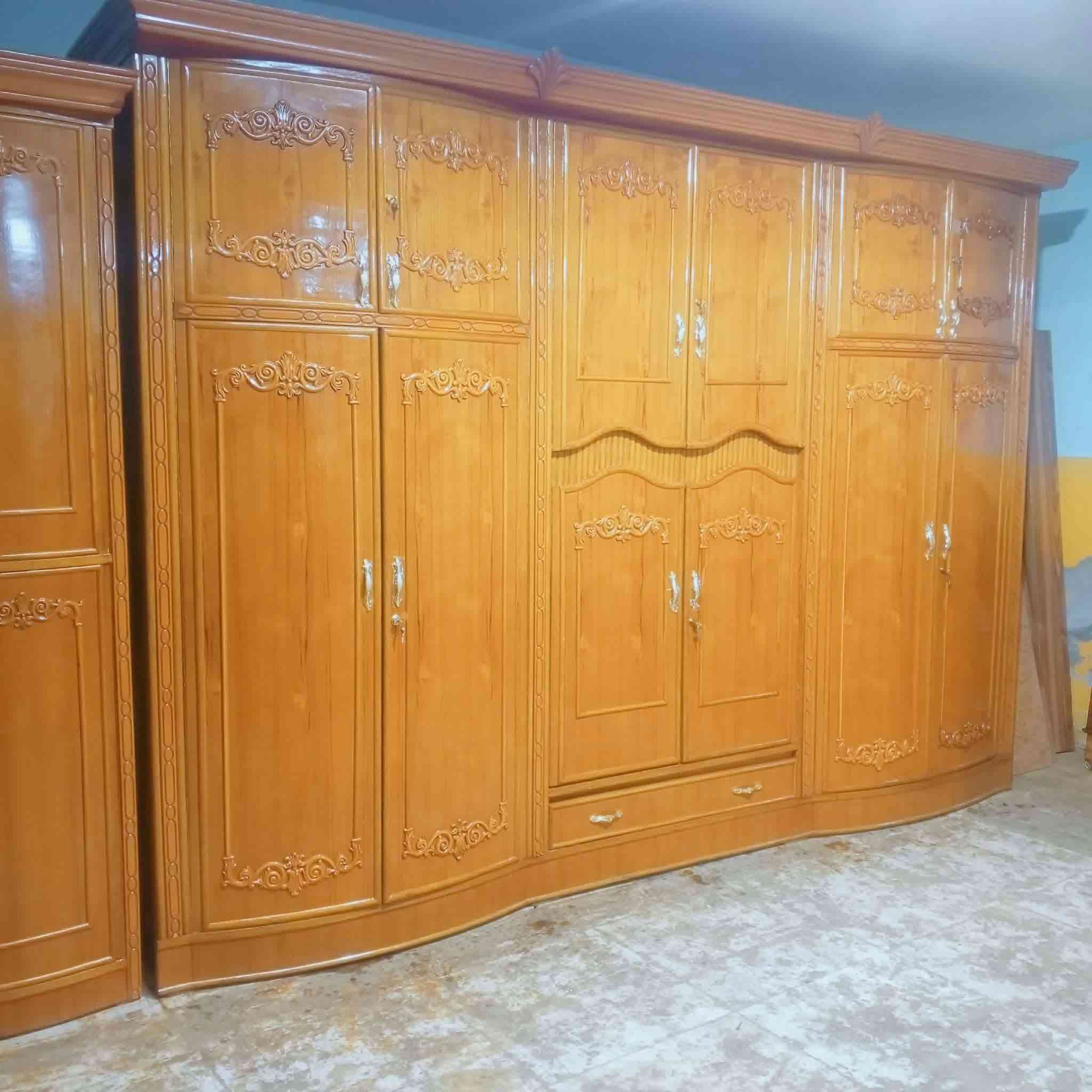 غرفه • طابقين • زاوية كنتوريه