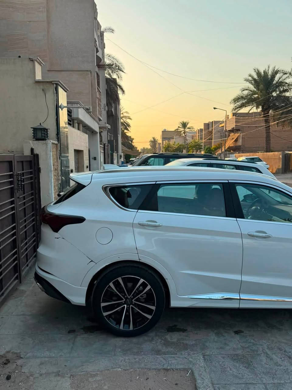 سلام عليكم سياره جيتور فول مواصفات لكجري محرك 1.6T موديل 24 معروضه للبيع للتواصل ***********
