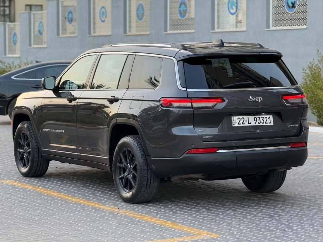 السلام عليكم
جيب لاريدو  2022

وارد امريكي حادثه موضح بالصور 

وسونره بيه هم بالصور 

مكاني بغذاد 

السياره مابيه اي نقص خير من الله 

السعر 270 $ وبي مجال 

الاستفسار ***********
