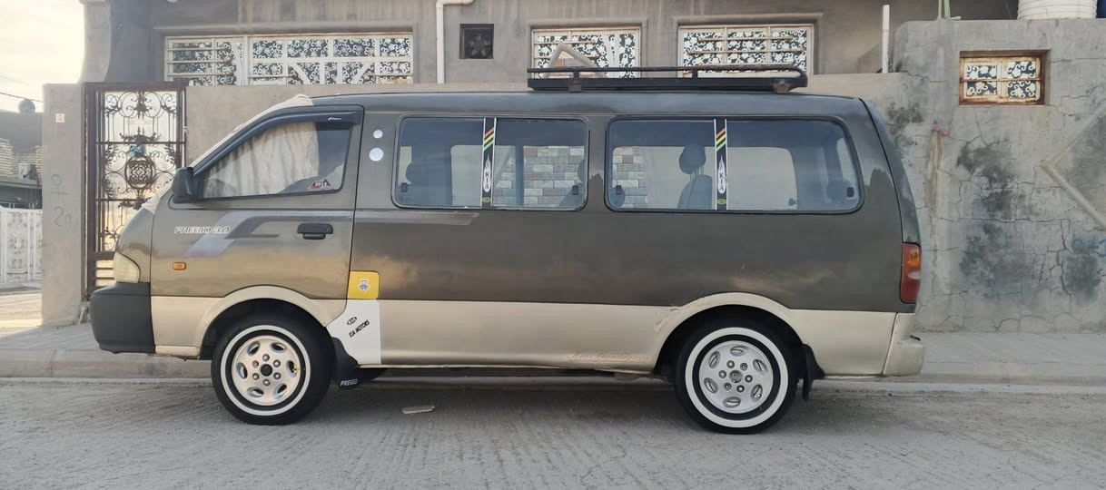 بريجو 2000 رقم نكليزي بسمي
كير مكينة اكسل كفالة لا صرف ولا تبخير 

داينما كرنفال وسلف ب كارتون شرط 

وباتري جديد

تخم تاير 4 جدد 

 غرفة حاوبة كشنات مخمل ومغلفهن جلد تلبيس مال كوريا

كهربائيات شغالة كلهة سيارة ناعمة وخير من الله وين ميعجبك اطلع  ع شرط تاخذ صافي سنوية وخط وبحث 

شرط تحويل 

السعر 78 وبيها مجال. مكانها واسط المزرعة 
***********
