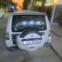 باجيرو 2010 ماشيه ١٢٨ الف حقيقي سيارة على وضع الشركه عليها أدامه كامل ...