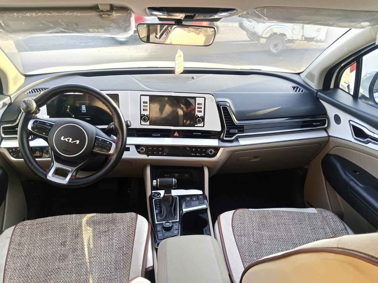 للبيع كيا سبورتج (2025) خليجي بانورما
Kia sportage (2025)

رقم السيارة ( بغداد )

المواصفات:

♦️محرك 4 سلندر DOHC 2.0 MPI

♦️گير أوتوماتيك 6 سرعات

♦️سقف بانوراما كهربائي

♦️ويل قياس 19

♦️شاشة معلومات وسطية 

♦️بلوتوث + أوامر صوتية

♦️كاميرا خلفية 

♦️حساسات أمامية وخلفية

♦️شاحن موبايل لاسلكي

♦️تشغيل بصمة + دخول ذكي

♦️تدفئة كراسي أمامية

♦️تدفئة مقود+ تحكم متعدد

♦️مثبت سرعة + وضعيات قيادة

♦️تحذير النقطة العمياء

♦️مقياس ضغط الاطارات

♦️مرايا كهرباء قابلة للطي

♦️إضاءة LED أمامية وخلفية

♦️حساسات مطر + تعتيم مرآة داخلي

السعر225$

🏠 مكان السيارة : بغداد 🏠

📌للاستفسار الاتصال  عالرقم التالي :

***********
