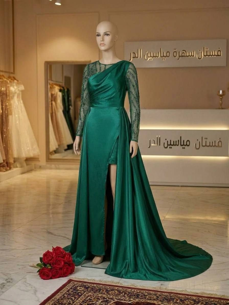 فستان • مقاس ٤٠ • ملبوس مره