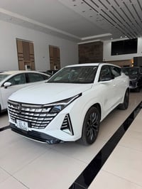 شانجان يونيz 2025  ماشية الفين فقط بعدهة زيرو بدون اي ملاحضة السيارة م...