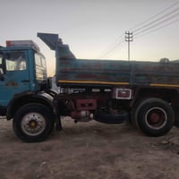 شاحنات • اتصال • ارقام