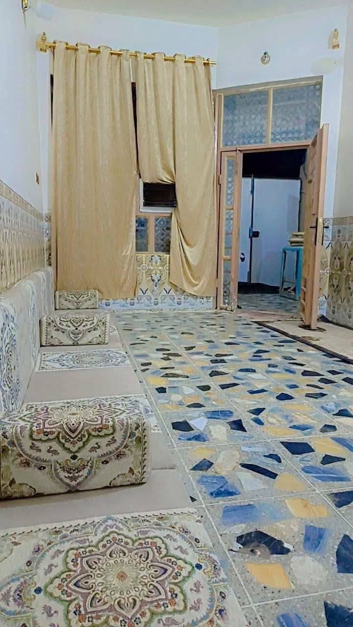 بيت🏠 للرهن 100 متر
سعر الرهن 15 مليون🔥
 حي النداء قرب📌 جامع الإحسان  بيت نضيف ومرتب #على ساحه  يحتوي على 
✅غرفه
✅صاله
✅مطبخ 
✅استقبال
✅حمامات خارجيه وداخليه  💯

للاستفسار
*********** لــيـث 
*********** ســجاد

نص مكتوب في الصور:
- 07 November