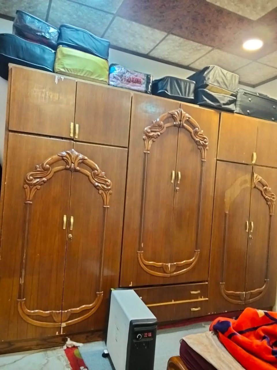 من رخص الادمن غرفه نوم للبيع
موقع موصل الايمن📍

نضافه الغرفه80%✅

سعر جداً مناسب(700)وبيها مجال💵
‏
رقم هاتف(***********)📞
