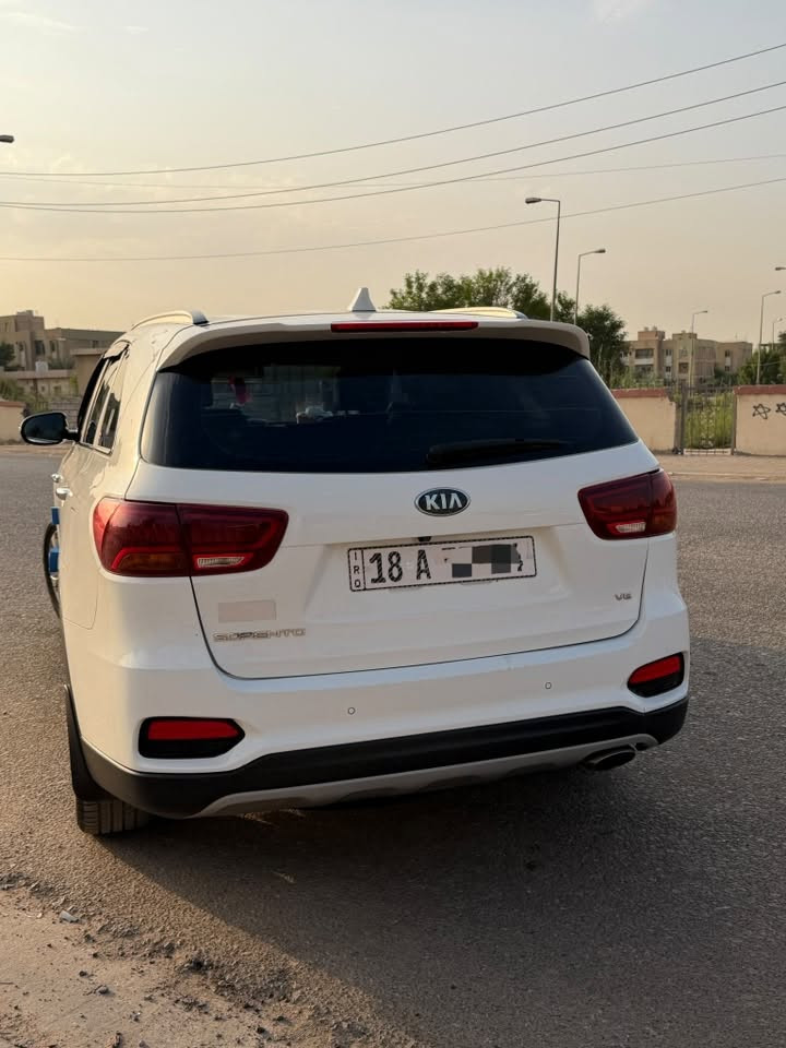 سورينتو V6 • ٧ راكب • ٧٧ ألف كم