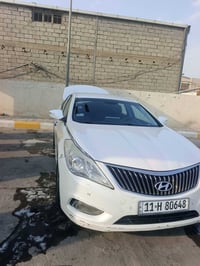 أزيرا • ٢٠١٣ • قير ستاندر