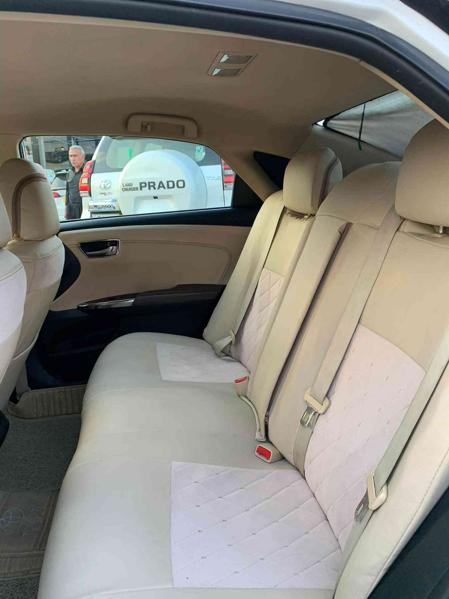 TOYOTA AVALON
تويوتا افالون 
موديل 2016
مواصفات XLE
بيه قطعتين صبغ بدون دواخل بدون ايرباك 
گير محرك ما مفتوح 
السيارة جديدة و بدون مصرف حدادية جديد
تخم تاير جديدة 
مكان السيارة سليمانية 
***********
