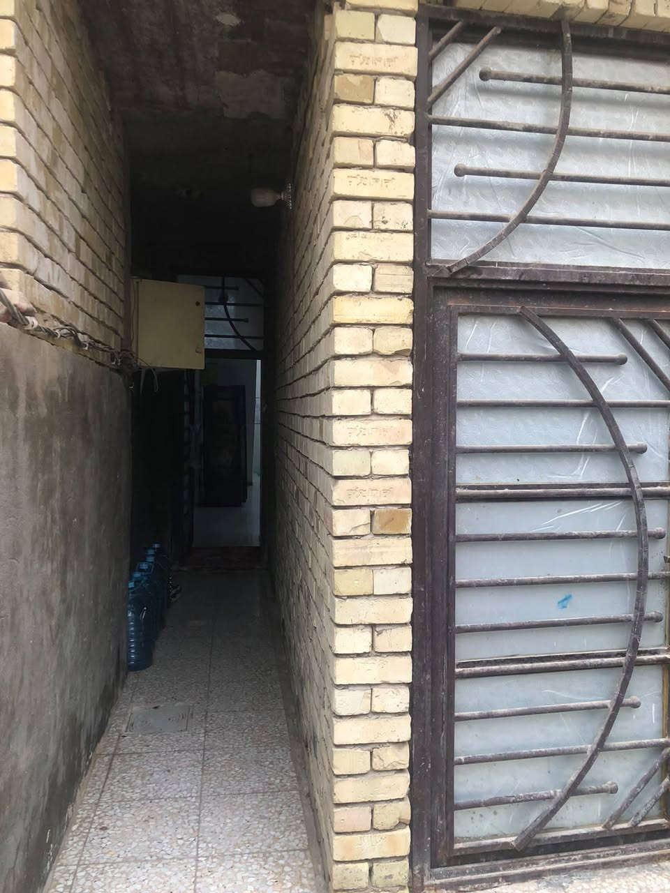 دار للبيع زراعي سند ٢٥قرب حسينه شريفه بن الحسن طابق ونص ***********
