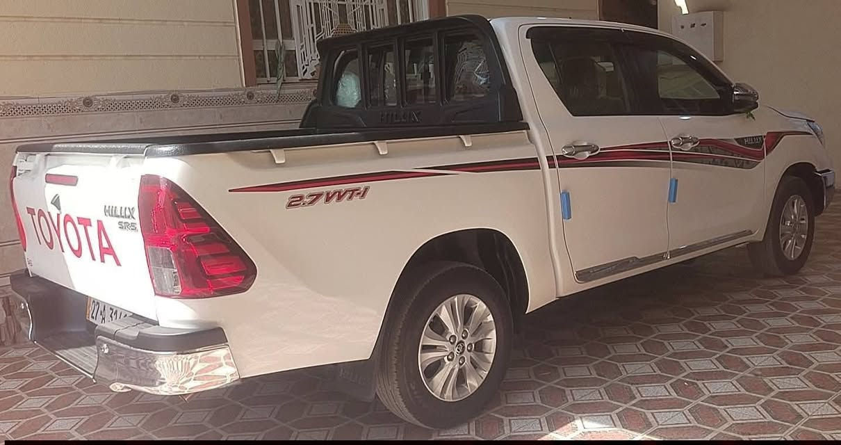 سلام عليكم البيع موديل 25 بيهة مبدلات باب وجاملق ماشية 25الف رقم ذيقار بسمي فول مواصفات ***********
