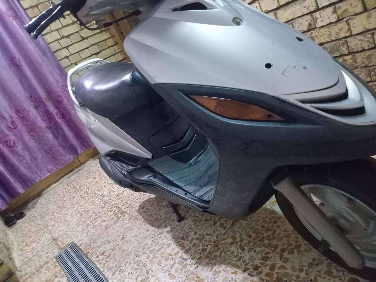 ياماها ماكس اوراق كامله فحل دراجه فول كفاله عامه كله على البلاد صاله ٤اشهر نازله رنبه برغي مامفتوح بية كفرات كله ياباني السعر قفل ٥٥٠مكاني بغداد مدينه الصدر ***********متواجد خاص
