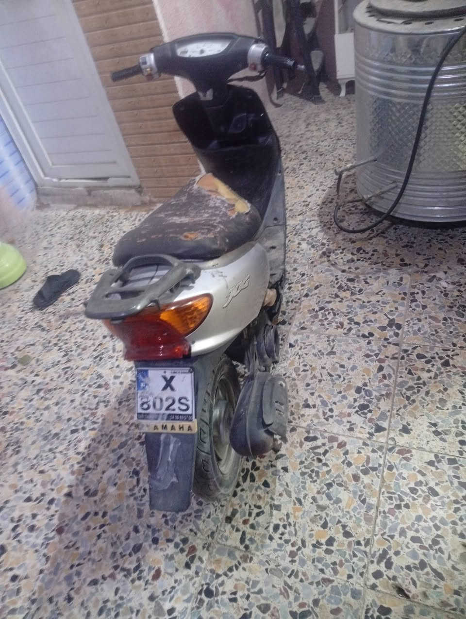 عصفوريه • تشتغل • نواقص