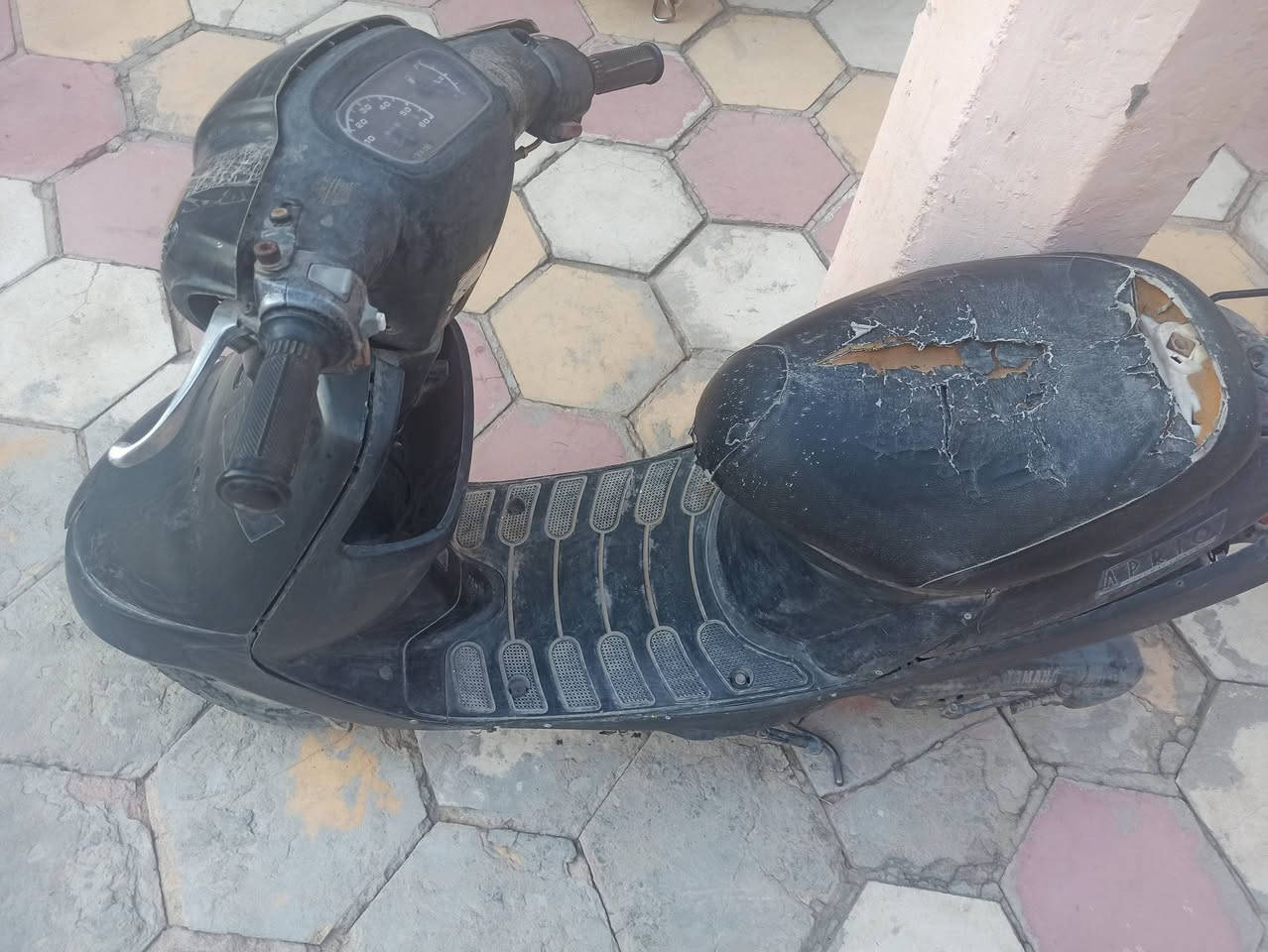 بطه • ٩٩ • طافيه