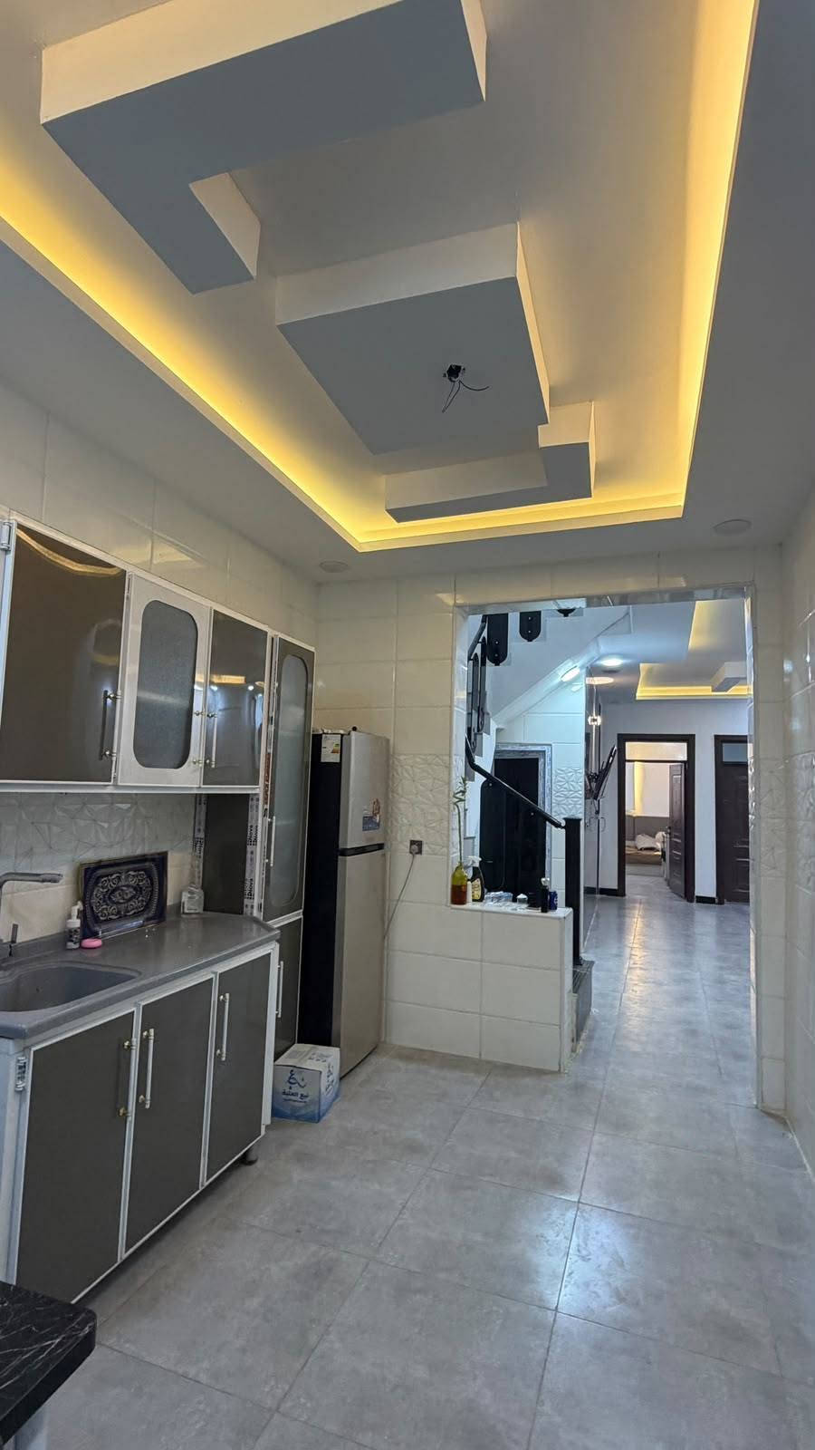 دار للبيع 150م ( مكتب النور)
*********** وتساب

موقع /نجف 🏡شارع المطار
#مقابل قرية الغدير عمود  262 

البناء درجة اولى كامل مفتاح 🔑🏡

غرفتين /صاله/مطبخ / ستقبال/ صحيات/
بناء فول/ اساس + سقف كونكريت + طابوك

ألخدمات 🏡 #يبعد عن الشارع العام 300م
ماء/كهرباء/مدارس/سوق/تبليط/لحد الباب
