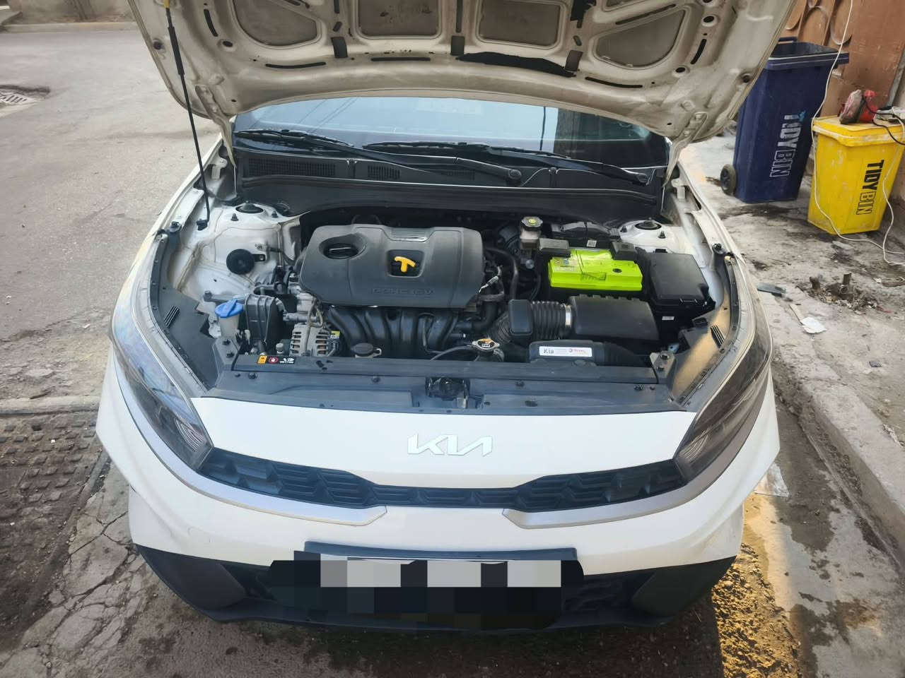 🚘 للبيع  كيا سيراتو موديل 2023 خليجي قطعتين تبريد🚘🔥
💥 فول مواصفات للأخير – محرك 2000 
📍 رقم أربيل

✨ مواصفات السيارة
 ✅ فتحة سقف
✅ أريال نفيجيشن
✅ شاشة بلاديّة
✅ منظومة زنون أصلية
✅ الجام مغلف حراري
✅ ماشية 81الف حقيقي قابل للزيادة
✅ مغلفة PDF
✅تحكمات ستيرن

🔍 للمشتري الجاد:
الفحص مفتوح من كلشي، تعال افحص السيارة بنفسك وتأكد من حالتها ومواصفاتها.
بيها ملاحظات بسيطة 

📍 الموقع: بغداد الدورة

📞 للتواصل:
***********

🔥 سيراتو 2023  | محرك 2.0 | رقم أربيل | فول مواصفات
