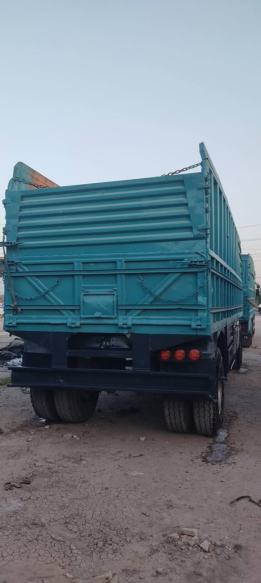 عربانه البيع طول ٧ونص رتفاع مترتين السعر ٥٥ وبيه مجال مكانه بابل ***********
