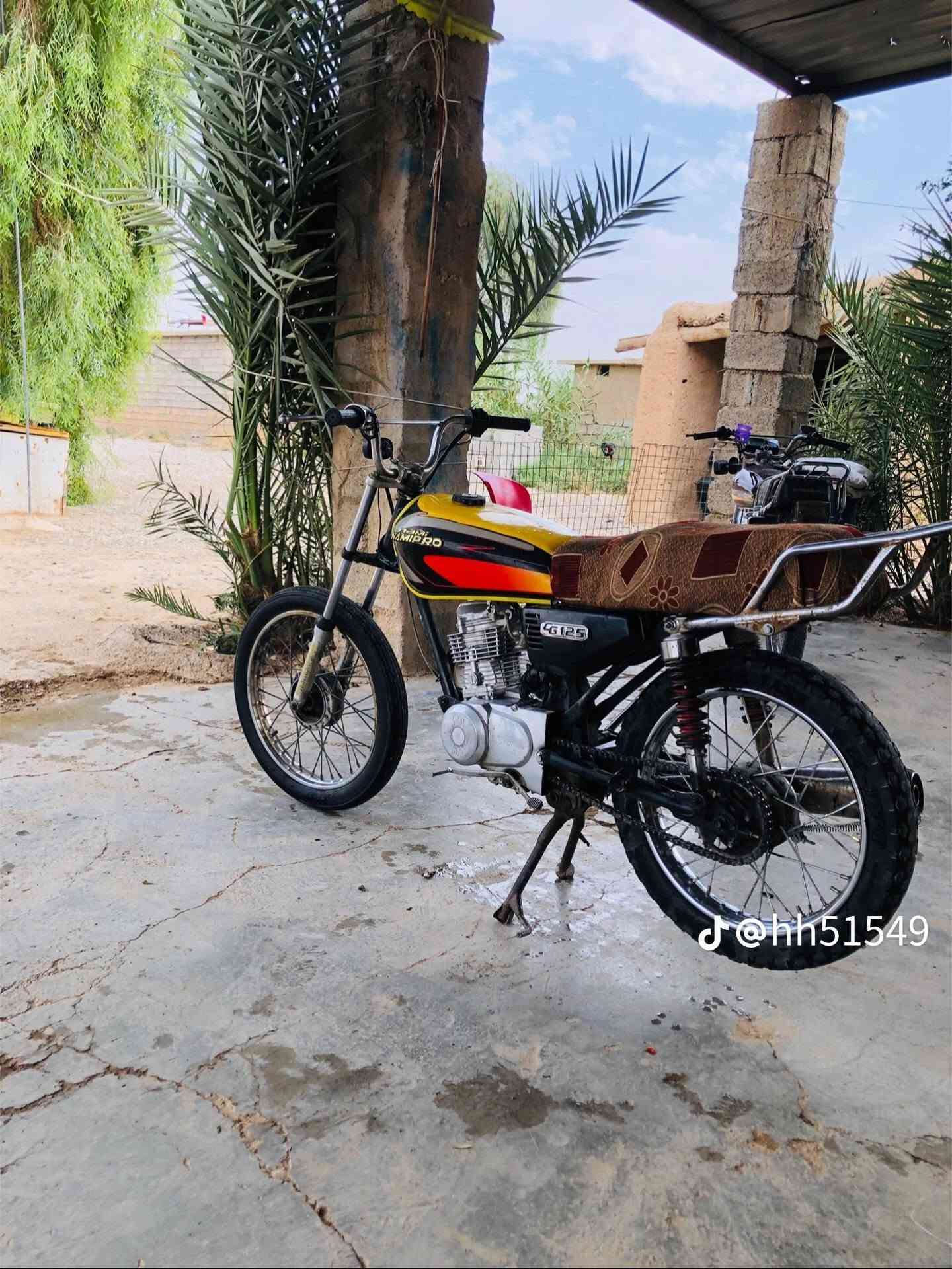 السلام عليكم البيع اومروس
ماطور اربعه كير نامه اصلي نشط فول نار 
السعر 220وبي مجال قليل حك الجيه مكاني حويجه 
***********

نص مكتوب في الصور:
- الحلال @hh51549
- @hh51549