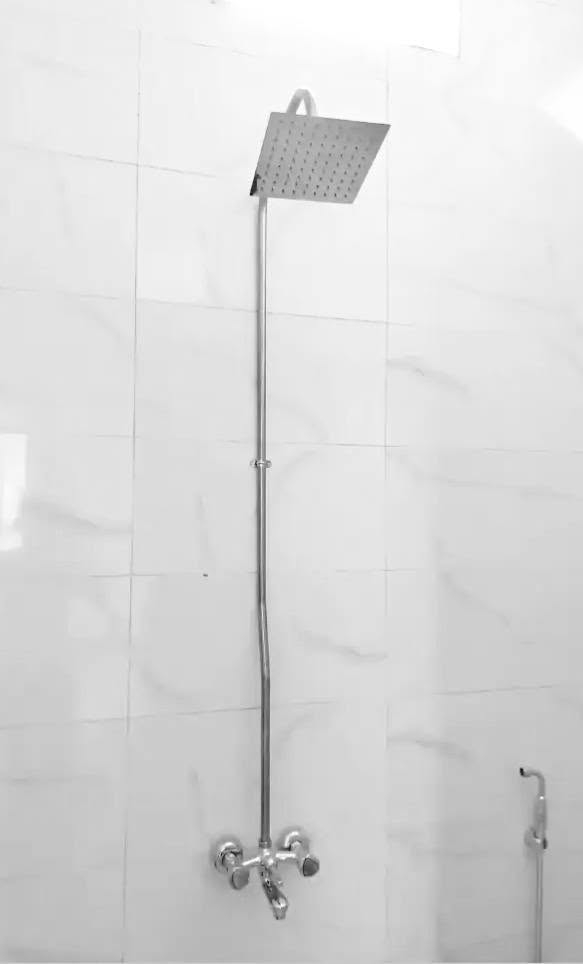 أبو شهاب للتأسيسات الصحيه تواصل معنا عبر الوتساب ***********

نص مكتوب في الصور:
- أبو شهاب للتأسيسات الصحيه تواصل معنا عبر الوتساب 0781596726