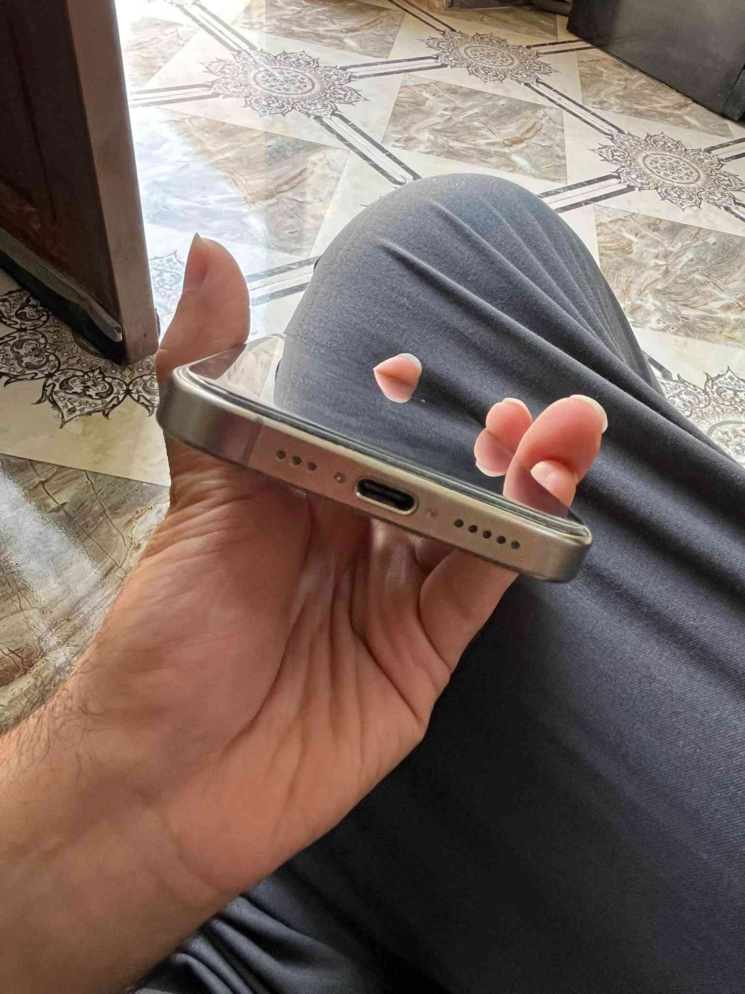 15pro
ذاكرة 128
نضافة 100‎%‎
مبدل شاشة اصلية والفيس ايدي واكف
السعر 580 وبي مجال

نص مكتوب في الصور:
- 12:10 LTE حالة البطارية حالة البطارية عادية تعمل بطارية iPhone هذه على النحو المتوقع. حول البطارية والضمان... الحد الأقصى للقدرة 88% هذا قياس لقدرة البطارية مقارنة بقدرتها عندما كانت جديدة. قد تتسبب القدرة المنخفضة بتقليل ساعات الاستخدام بين عملية الشحن والأخرى. عدد الدورات 861 هذا هو عدد مرات استهلاك iPhone لققدرة البطارية. معرفة المزيد... تاريخ التصنيع شباط 2024 أول استخدام حزيران 2024
- 12:10
- حول
- اسم الطراز
- iPhone 15 Pro
- رقم الطراز
- MTUX3ZD/A
- الرقم التسلسلي
- G32Y9JP7CL
- انتهت صلاحية التغطية
- سجل تاريخ القطع والخدمة
- الأغاني
- 0
- الفيديوهات
- 119
- الصور
- 531
- التطبيقات
- 18
- السعة
- 128 غ.ب.
- متوفرة
- 76.67 غ.ب.
