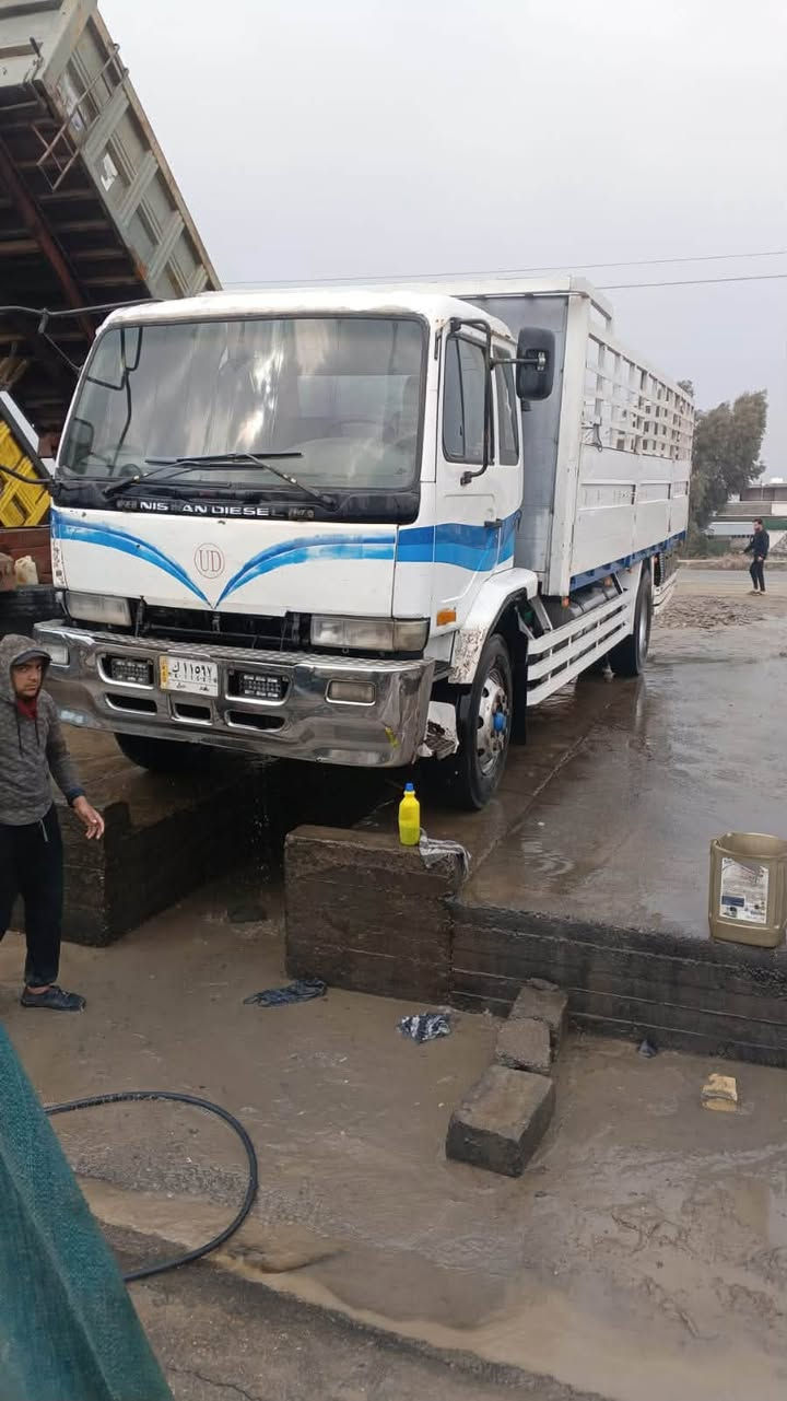 نيسان يودي موديل 2002 فحل 8برغي طول سته ونص شاصي بلادي محرك عادي رقم بغداد 3طن سايد بريك هواء كشن هواء تبريد سبلت ثلج تخم ويل وتاير جديد 22ونص وباقي التفاصيل اتصل  وتدلل مكاني بغداد 

 ‭***********‬
