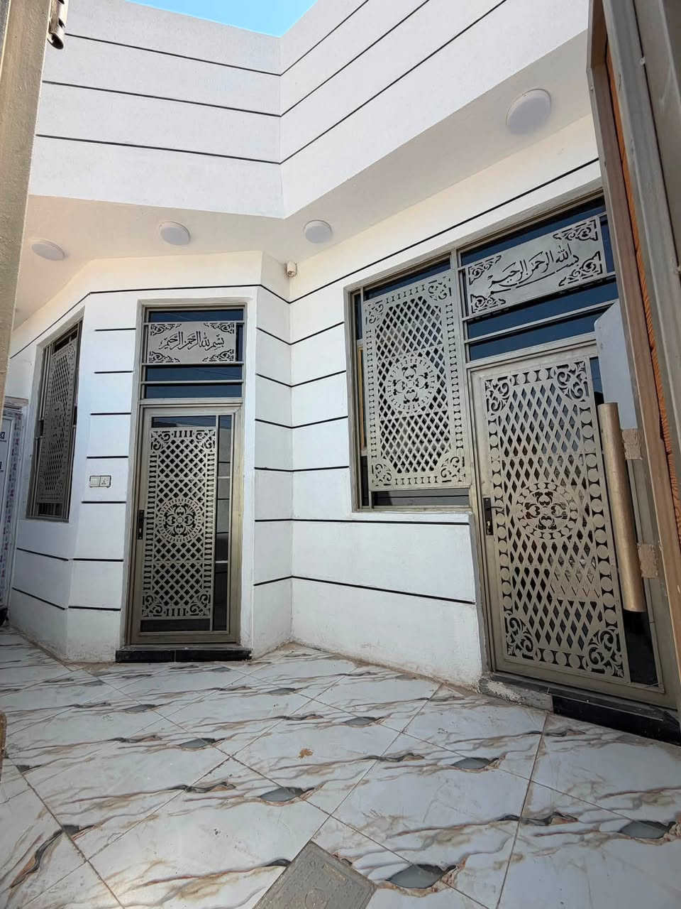 كربلاء المقدسه  قرب السفاره التركيه
السعر (٥٨) مليون بس 

قرار محكمه مباشر 

مساحه (١٠٠) متر طابق واحد 

بناء حديث زيرو مامسكون 

جميع الخدمات متوفره 

السعر (٥٨) مليون 

باقي التفاصيل ومزيد من المعلومات 

علاء العبودي 

***********——***********

