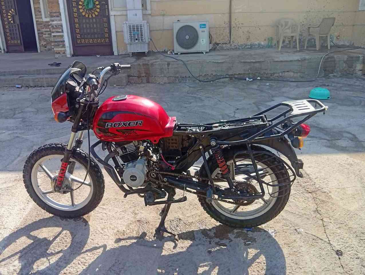 عليكم دراجه بوكسر موديل 19 اوراق اصوليه كل غراضها متوفره موجوده ***********
