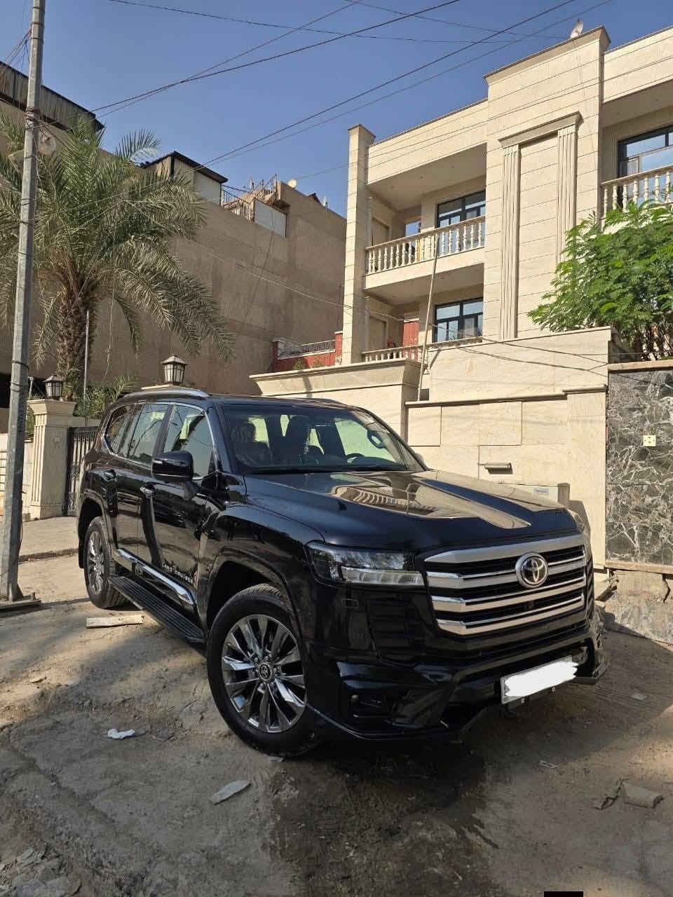 تم تنزيل السعر
لاندكروز 2025 بريم لمتد أصل 

ماشيه 5 الاف / كم 

رقم أربيل تحويل مباشر 

السياره فول لمتد ام الحايه 
4 كامرات 
دشبول ليزري 
حساسات امامي خلفي 
كراسي تدفئه تبريد فوول 

كفالة عامه من كلشي ع وضع الزيرو ومغلفه ppf حماية 

محرك 4000 تنفس طبيعي 

مكان السيارة : بغداد 

السعر 600 وبيها مجال بسيط للشراي 

للأستفسار : 
***********
