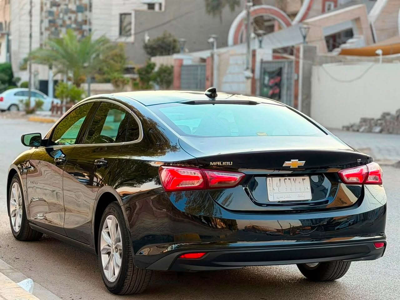 للبيع ماليبو ( 2022 ) LT
مكينة 1.5L توربو 

ماشية 64 كم فقط 

المواصفات : 1/1 

-رادار امامي 

-بصمة 

تشغيل عن بعد 

-ويل كب حجم 18

-هيترات الكشنات

 -كرسي كهرباء 

-تحكمات ستيرن + مثبت سرعة 

-مانع انزلاق 

-اوتو ستوب

-شاشة + بلوتوث + واي فاي وكار بلي 

-كامرة خلفية 

-مدخل usb + aux + type c

-تبريد قطعتين 

-هاند بريك بصمة 

السياره بيه(  الغرفة محتركة فقط )

بغداد حي القاهرة قرب مستشفى الجنوب

السعر ::120 ورقه

للاستفسار (***********)
