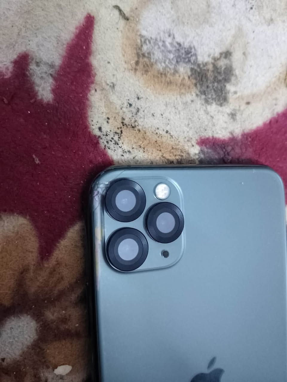 ايفون ١١ برو ماكس • ٢٥٦ • بطارية ٧٤٪