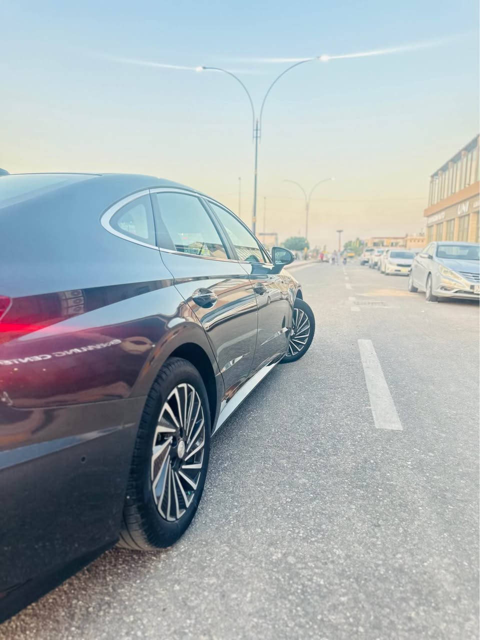 2023 Hyundai Sonata Hybrid · Sedan · Driven 35,000 miles

هيونداي سوناتا 2023  هايبرد 

مواصفات السيارة : 
1 : ردار امامي + خلفي + جانبي نقط عمياء
2 : كراسي كهرباء السائق والراكب + تدفئة كشنات
3 : شاشه كبيرة من Bose مع كار بلي 
4 : نظام صوت 14 سماعة من Bose
5 : اربع انظمة قيادة 
6 : اوتو هولد + هاند بريك بصمه 
7 : لايت ليد مع اربع عدسات زينون + بك لايت ليد
8 : شفتات ستيرن رياضي 
9 : شاحن واير ليس 
10 : قطعتين تبريد امامي وخلفي 
11 : نڤگيشن مع شاشة اعطال 
12 : تحكم ستيرن اربع جهات 
13 : 2 بصمات مع نظام ترحيب مع تشغيل عن بعد 
14 : تبريد منفصل مناخين  

الضرر : دعامية خلفية فقط

السعر $175 مجال بسيط جداً 

للاستفسار الاتصال على 
*********** النجف, العراق
