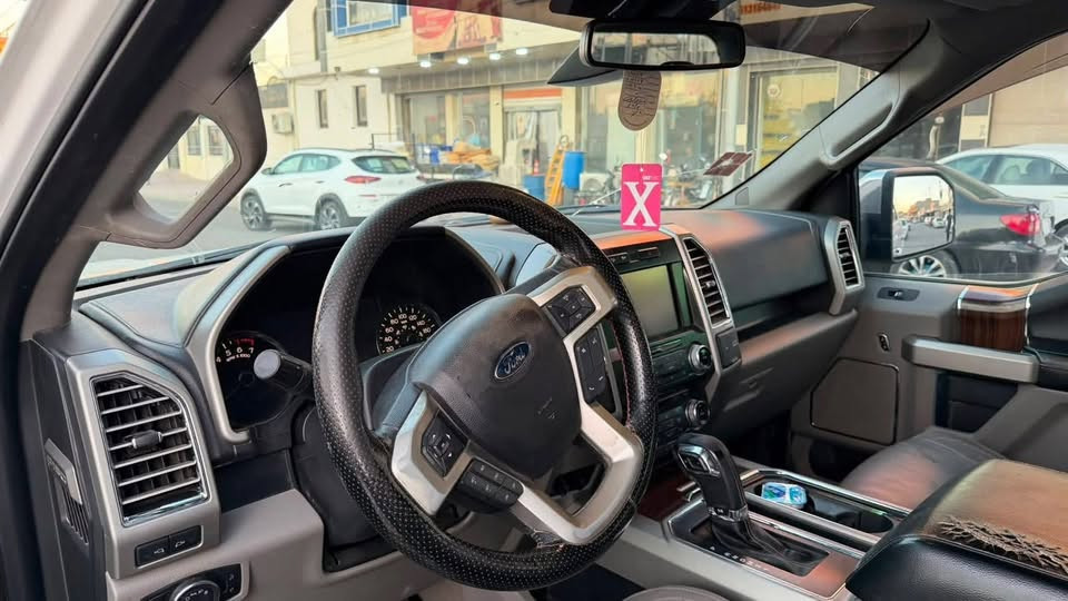 فورد لاريات • ٢٠١٥ • بدون حادث