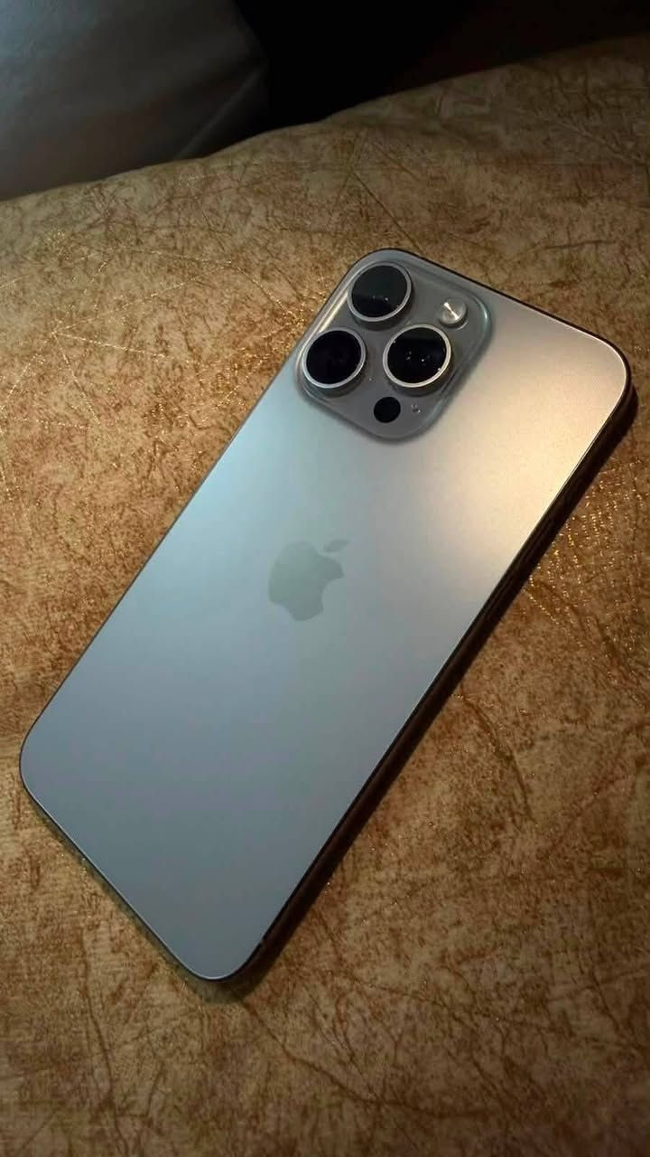 ‘مبدل شاشه 
السلام عليكم 

ايفون 15 PRO MAX

ذاكره 256 بطاريه 84 عدد الدوران 892

شرق اوسط ماستر 

جهاز مبدل شاشه متوصطه 3 خيارات فيس ايدي شغال 

مكاني ناصريه مركز

*********** السعر 700 وبي مجال قليل للطيبين
