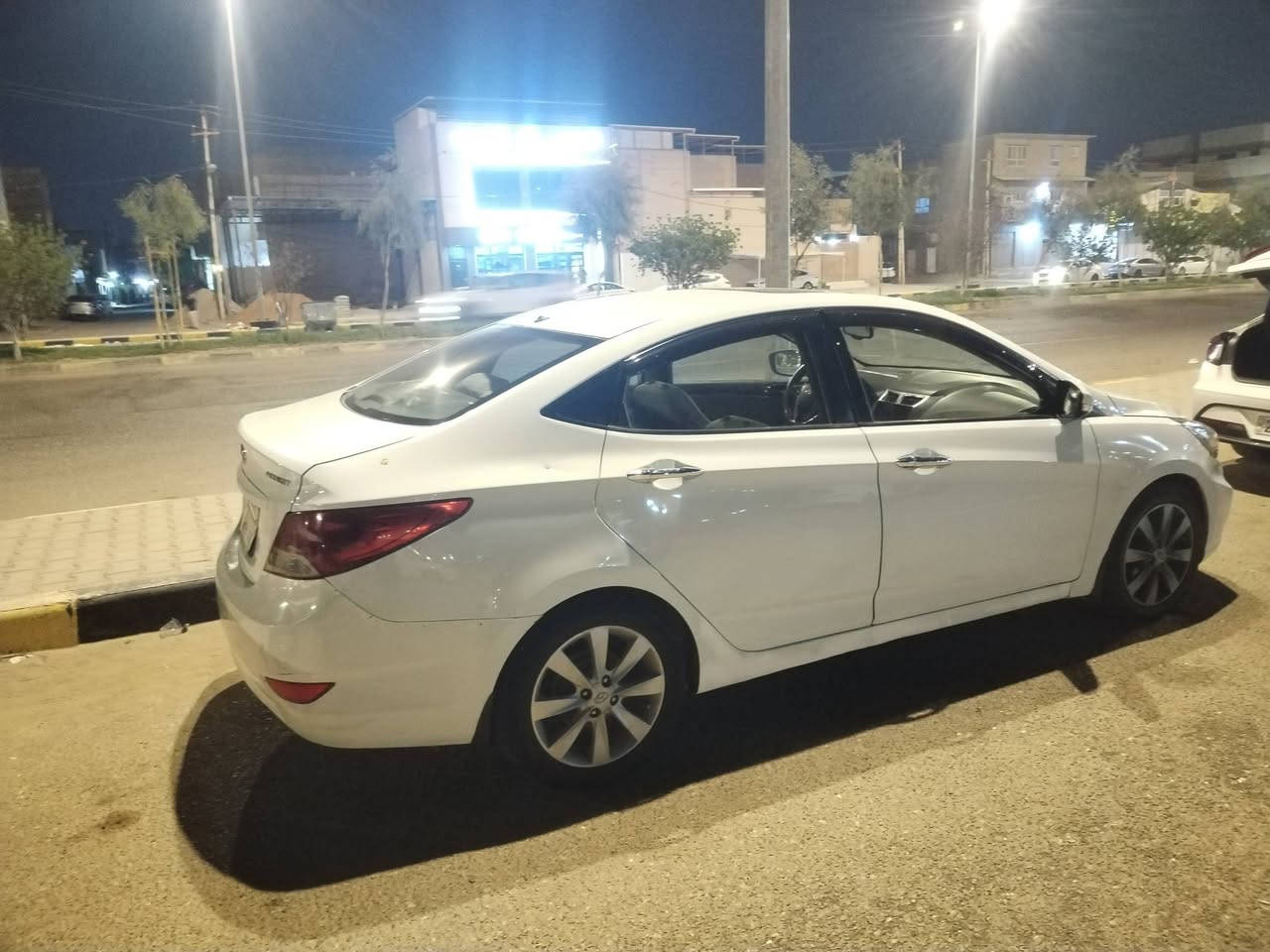 أكسنت ٢٠١٣ فول مواصفات ما بيه صبغ فقط بارد وموضح في الفيديو رقم أربيل بأسم كردي وكالة أو تحويل موجود سنوية نافذة سعرها ب٨٦ وبيه مجال مكاني كوفه شارع ال عيسى عمود 159 للاستفسار ***********
