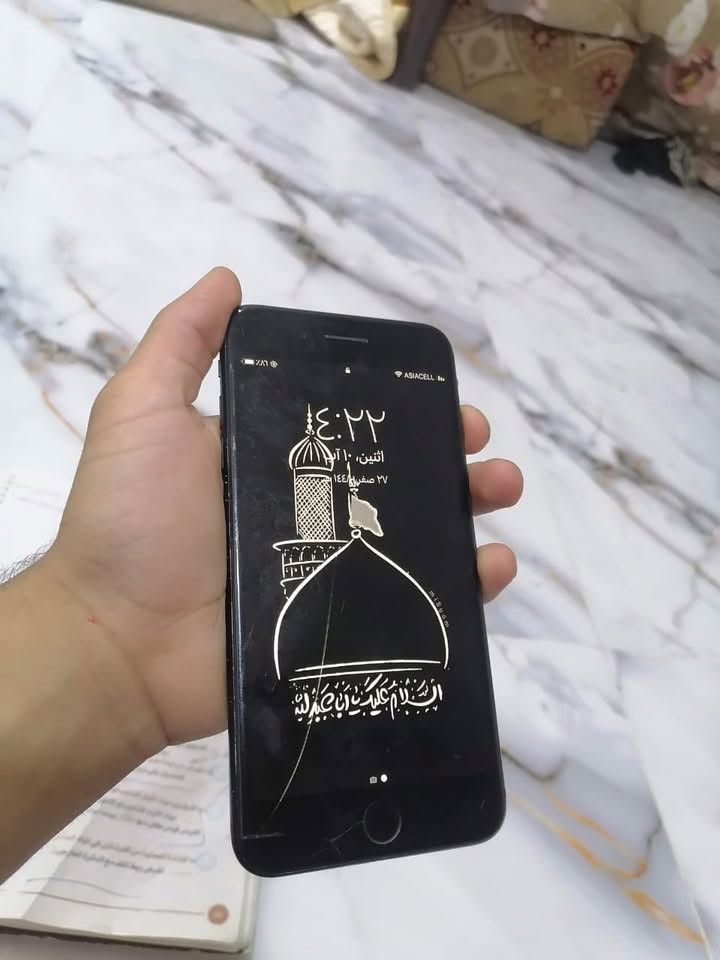 اسود iPhone 7 Plus
ذاكره ١٢٨G !! 
الجهاز جدا نضيف بسبي فطر بالشاشه مامئثر اصلا  

كربلاء ومتوفر توصيل 🚚 
بسعر ١٠٠ الف فقط  
تواصل واتساب ***********
