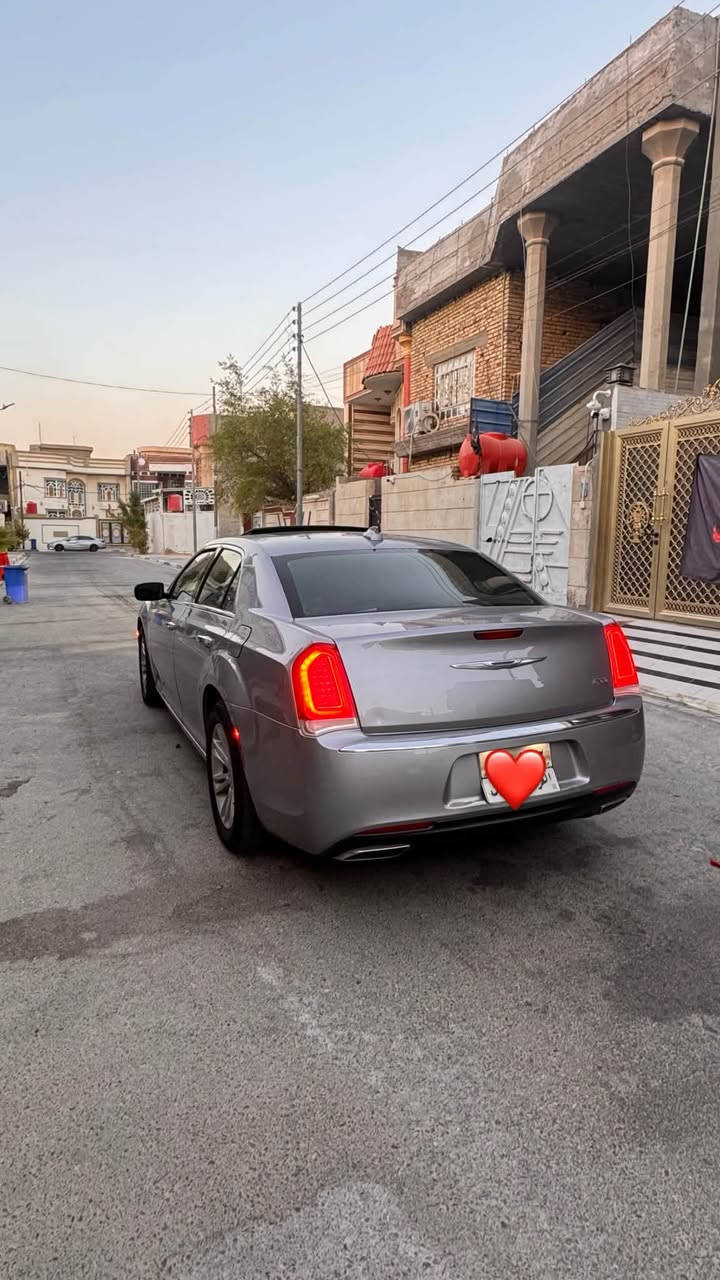 كرايسلر اوباما 2017
محرك 3600v
ماشيه 166الف كيلو متر حقيقي
رقم شمالي اربيل(سنويه منتهيه)
الضرر جاملق امبدل وبنيد نفسه ومصبوغ والجاملق الثاني مصبوغ جماليه
بانوراما+كشنات جلد+شاشه كبيره تدعم الكار بلي+تبريد قطعتين+كير ماوس+تحكمات سترين
السياره حلوه واستخدام شخصي
لايت عدسات زنون انا شادله
سبير لبلاد مانازل
السياره تو ويل
السعر215$وبيه مجال 
رقم الهاتف ***********
مكاني البصره
