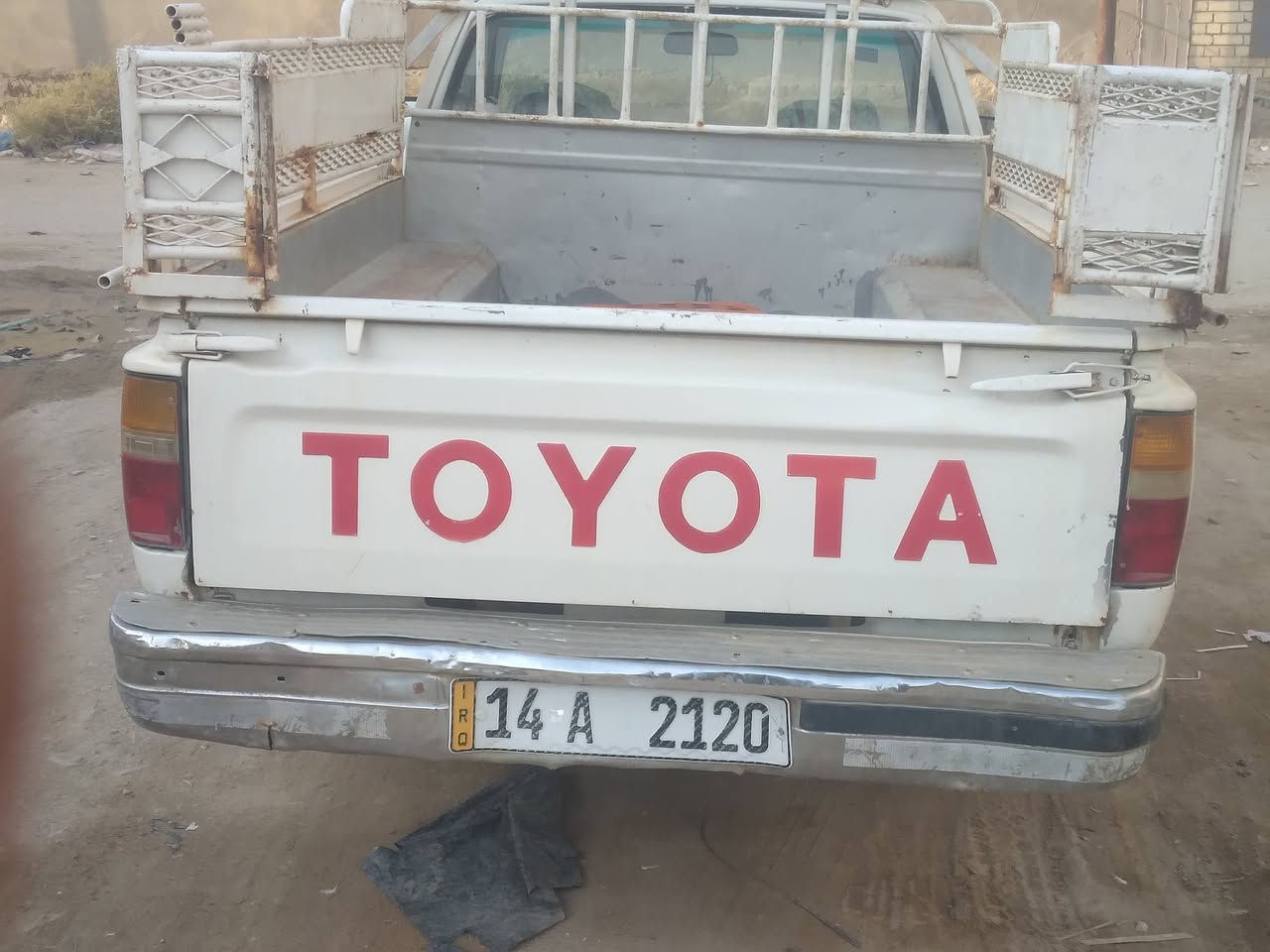 بيكب تويوتا • ١٩٩٠ • رقم بصرة