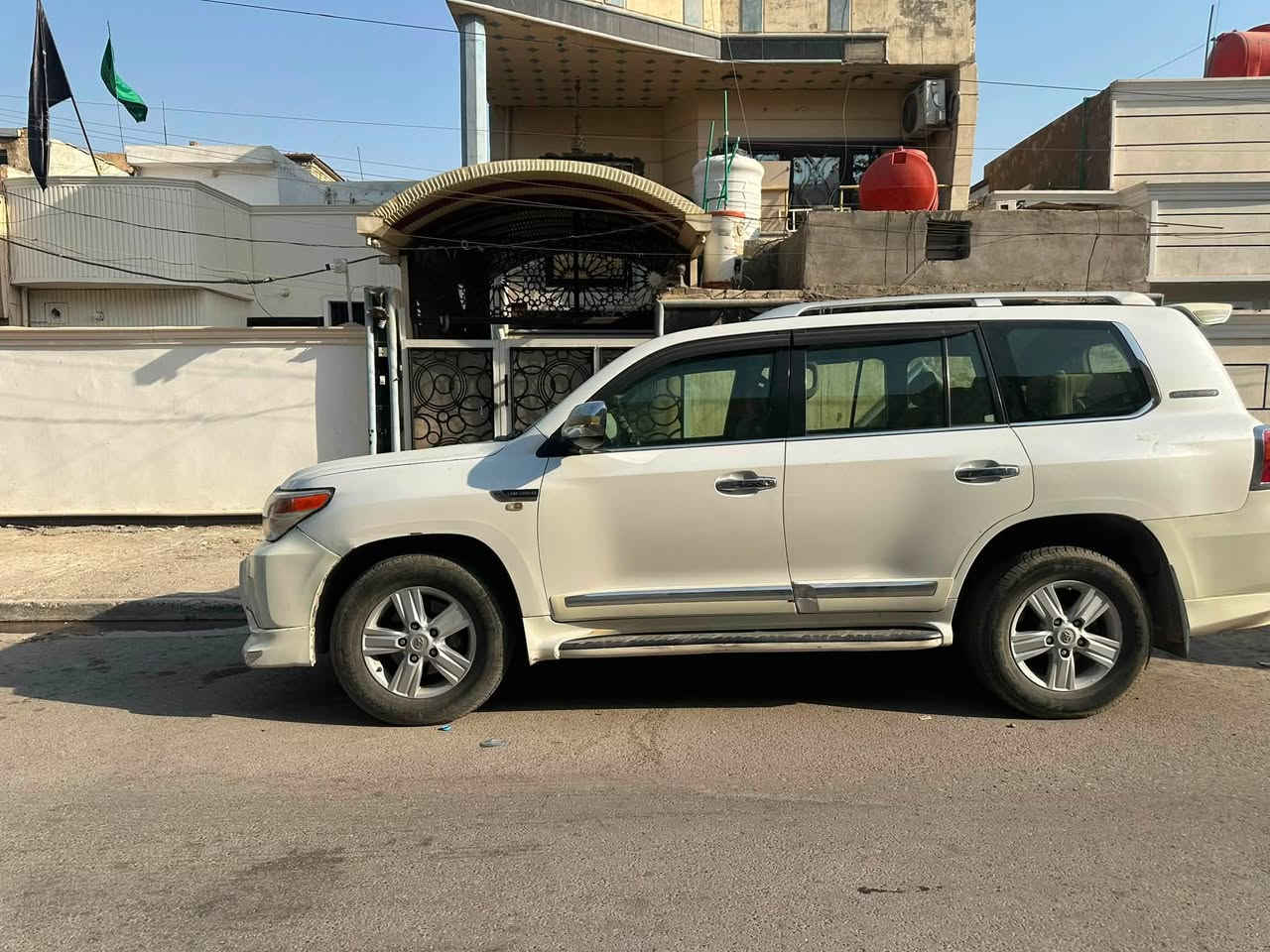 لاندكروز 2008 GXR
محدثة 2015 ماشية 297

محرك 6v

كير محرك مكفول

رقم اربيل الجديد وسنوية بأسمي

بصمة عدد ٢

فتحة بالسقف
ثلاجة
تبريد ثلج ٣ قطع

حساسات خلفي امامي

تحكم ستيرن

شاشة كار بلاي

كامرا خلفية

مثبت سرعة

مصابيح زنون

مكان بغداد 

السعر 260

للاستفسار 

***********
