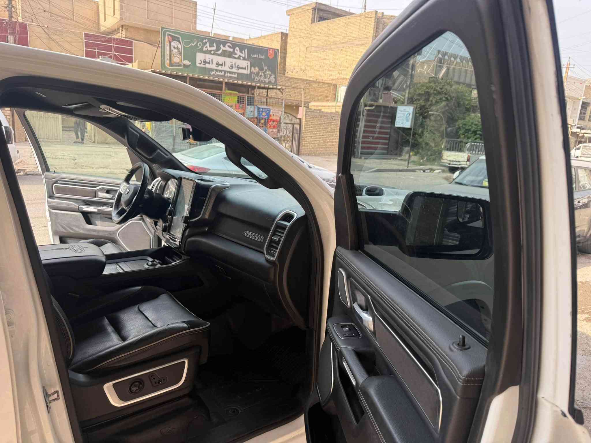 دوج رام • ٢٠٢٢ • ٣٦٠٠