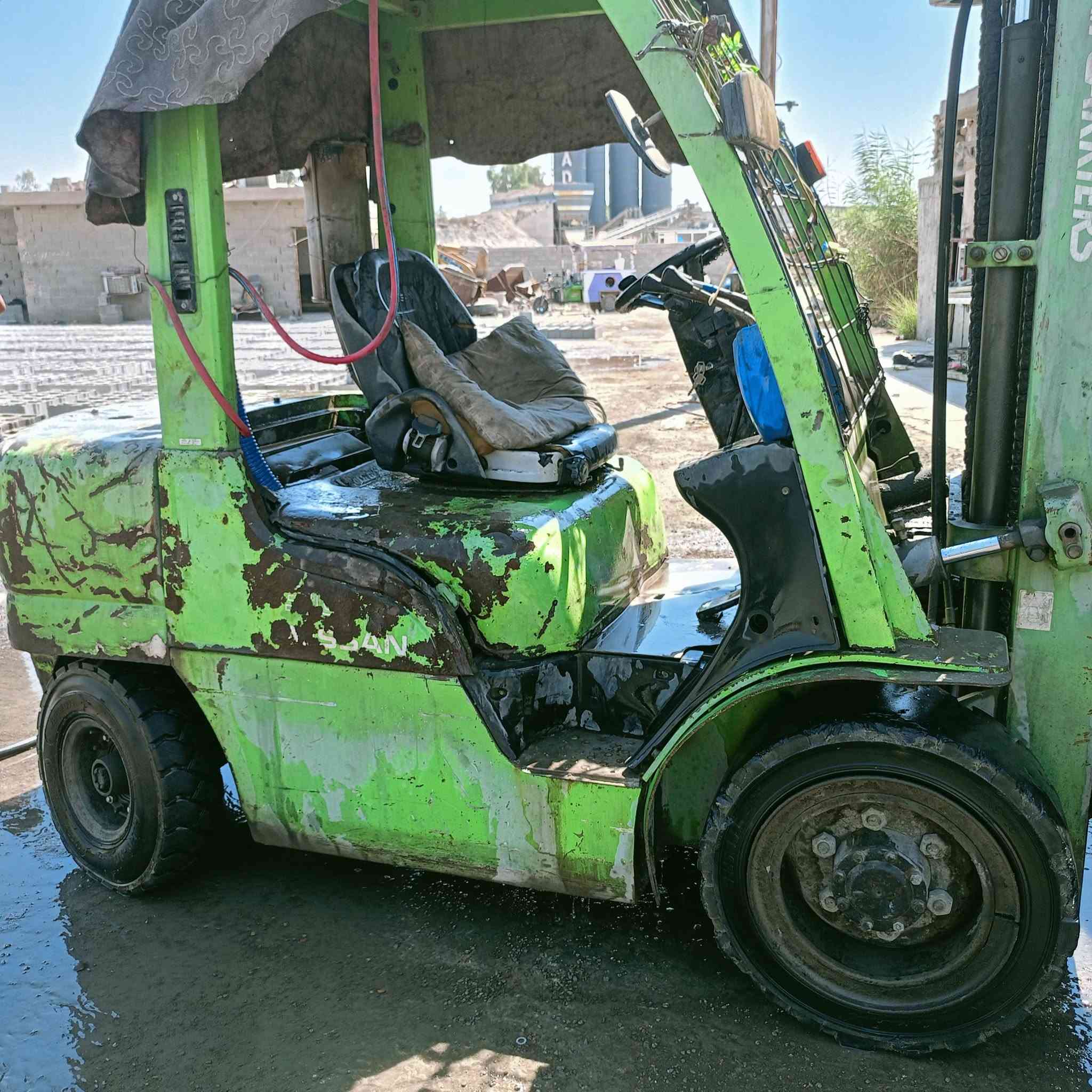 رافعة شوكي للبيع عنوان بغداد التاجي
سعر خاص محرك وكير وكسن جديد 3حركات جكات خير من الله مال رفع *********** سعر خاص
