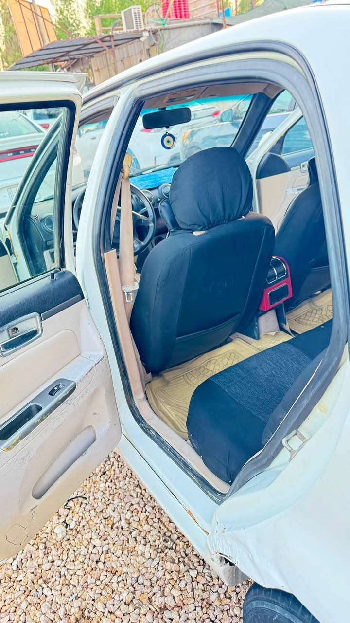 سلام عليكم سياره لل بيع سياره نضيفه مكينه وكير حداديه تبريد خير من الله تخم تاير جديد امانت الله سياره حلوه وتعبان عليها وجناي موديل 2013 مداور. ثاني يوم  سياره مناسبه عنوانه كربلاء طوريج ***********
